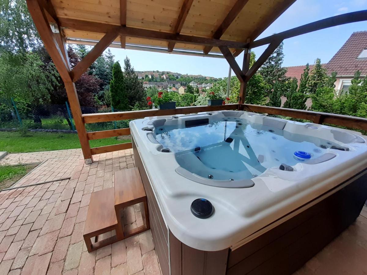 Flamingo Vendeghaz Bed & Breakfast Eger Exterior photo